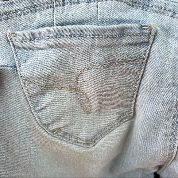 Wanna Betta Fit YMI Girls Skinny Jeans - Picture 5 of 6